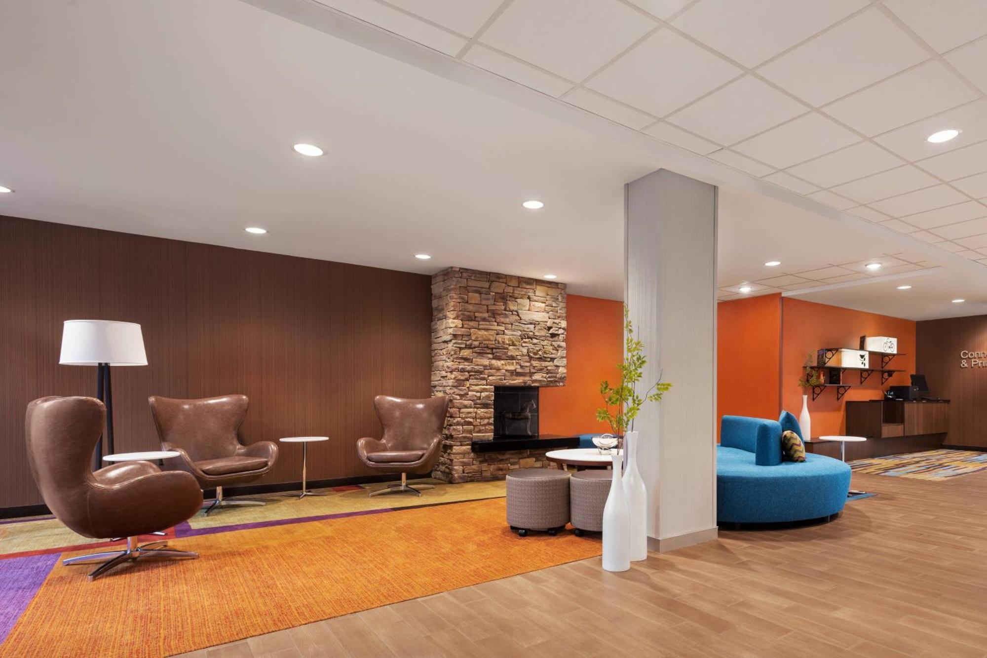 Fairfield Inn & Suites By Marriott Charlottesville Downtown/University Area Exterior foto